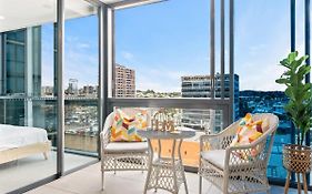 Heart Of The Valley Chic High Level 2Br Apartment